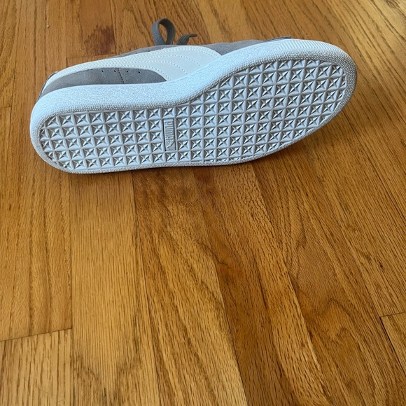 New in Box Puma Suede Classic XXI steel gray size 10 womens (size 8 mens) - Picture 4 of 12